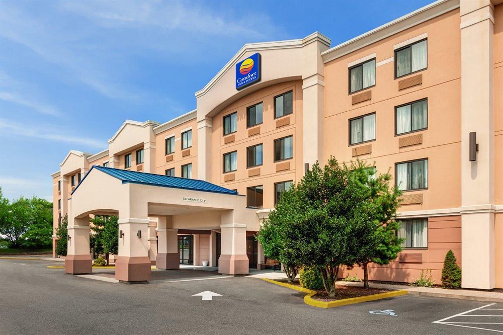 Comfort Inn & Suites Meriden Exterior foto